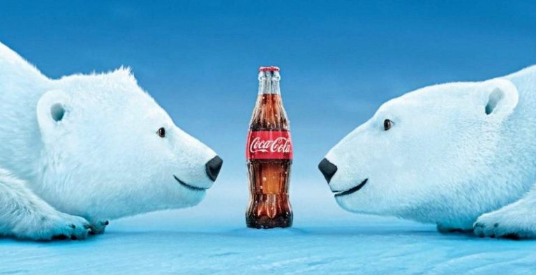 Coca-Cola Pop-Up Store: Όλοι στη Μαρίνα Φλοίσβου για συλλεκτικά αντικείμενα και πολλές εκπλήξεις!