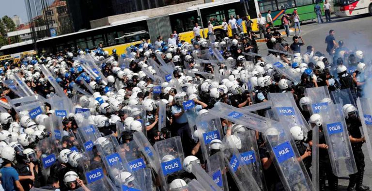 Αστυνομοκρατείται περαιτέρω η Τουρκία