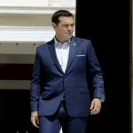 Μια “ανάσα” ο ανασχηματισμός