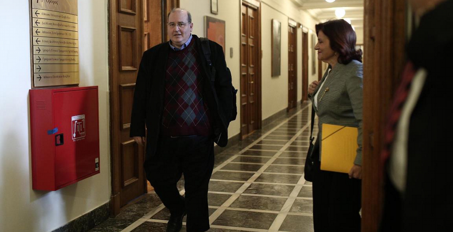 Φίλης: Ακατανόητη η συμπεριφορά των γονέων στο Ωραιόκαστρο
