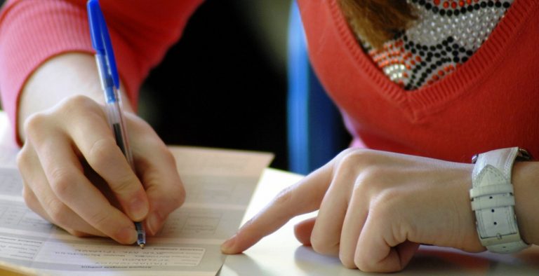 Υπ. Παιδείας: Στην Εφημερίδα της Κυβερνήσεως η εξεταστέα ύλη