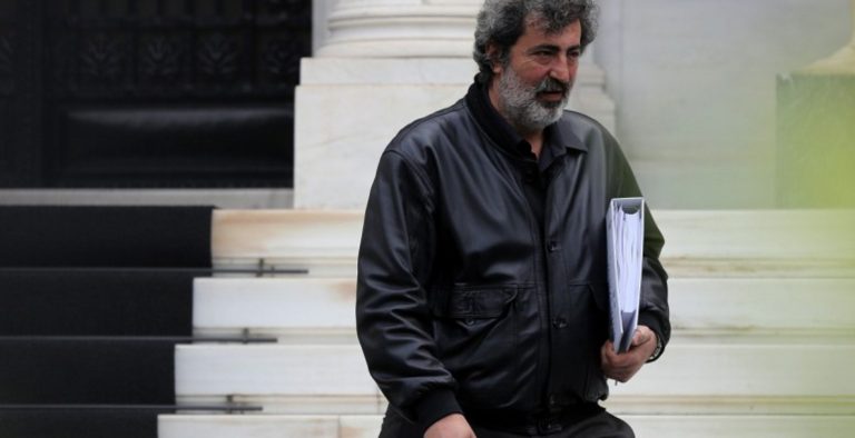 ΝΔ κατά Πολάκη για την επίθεση σε Τσικρίκα