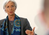 Λαγκάρντ: Διαφωνώ με Σόιμπλε, η Ελλάδα χρειάζεται λιγότερο χρέος
