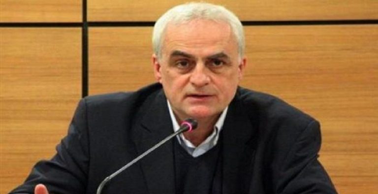 Ο Βουδούρης απειλεί με παραίτηση τον Μουζάλα