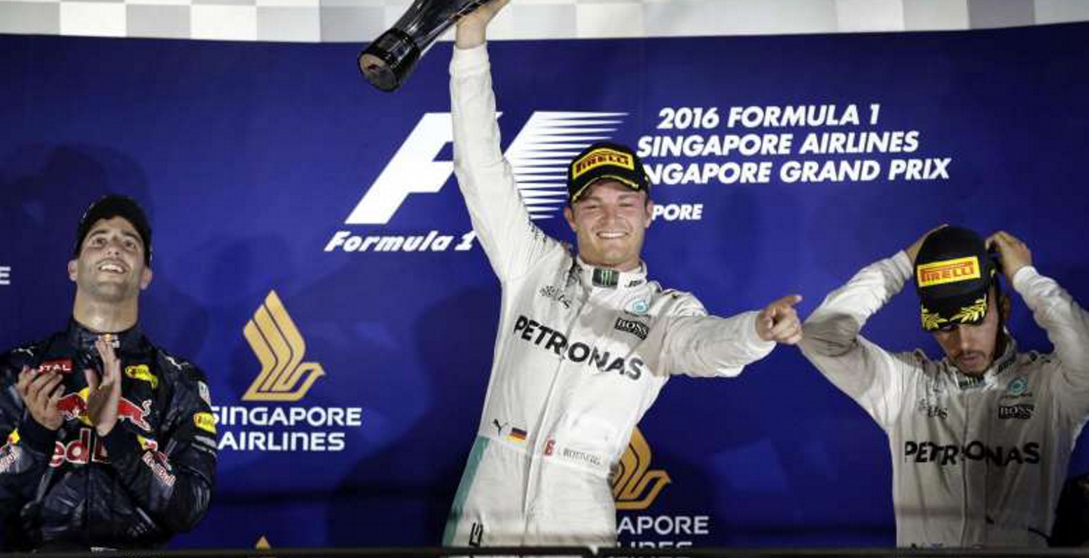 GP Σιγκαπούρης: Τρίτη συνεχόμενη νίκη για το Rosberg