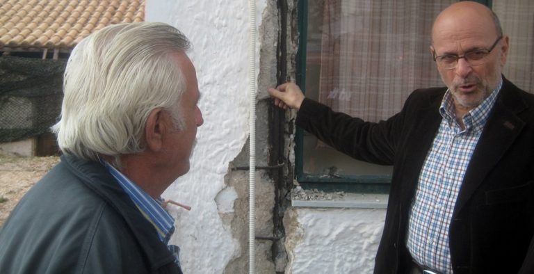 ΚΚΕ για Λέσβο: Οι χρυσαυγίτες εκμεταλλεύονται την κατάσταση