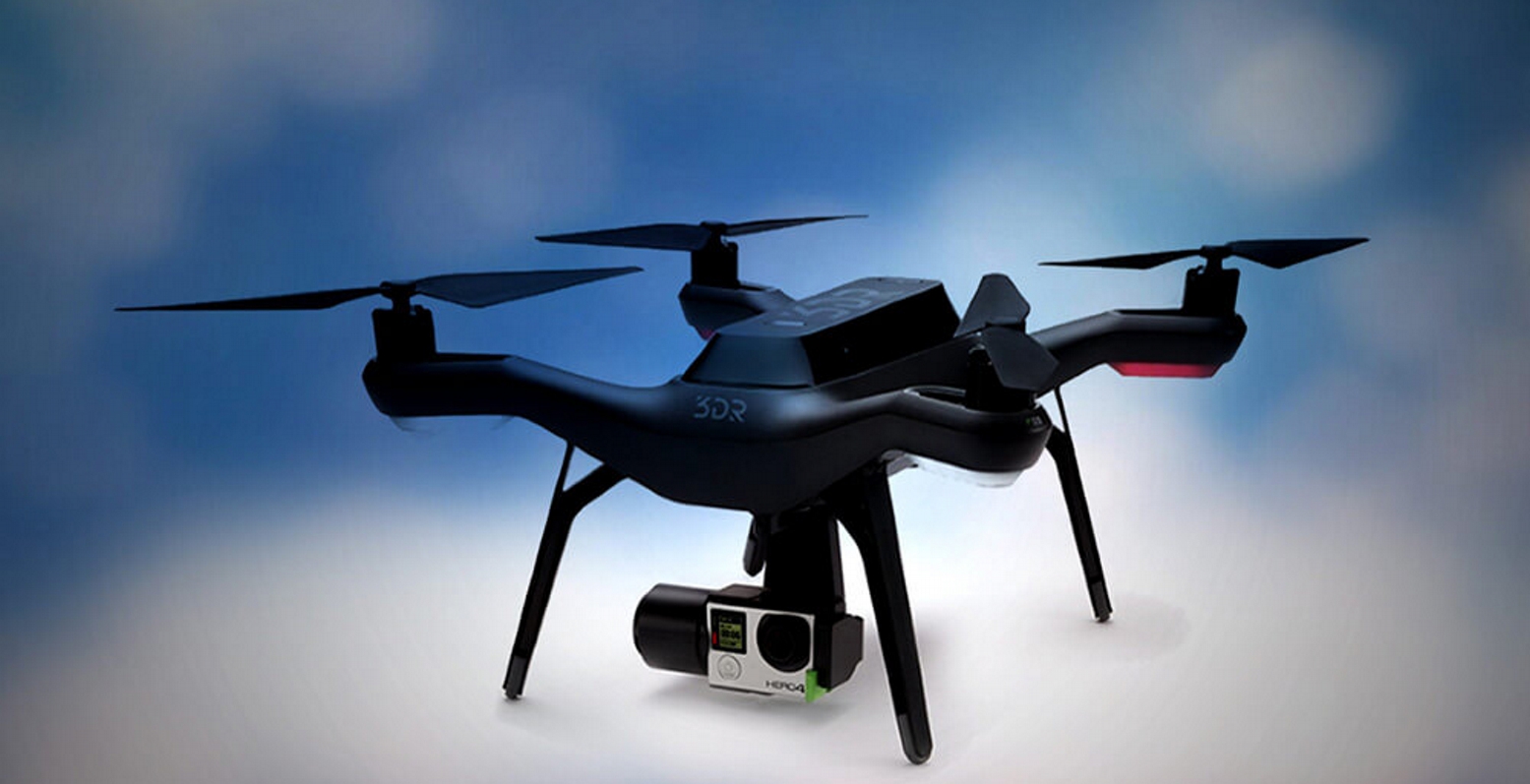 Drone διπλώνεται εν πτήσει για να περνά από δύσκολα σημεία