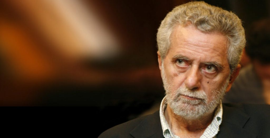 Λέσβος: Ο Δρίτσας στέλνει πλοίο για τους πρόσφυγες στη Μόρια