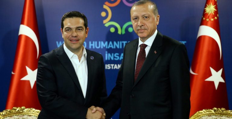 Ερντογάν: Μισή… δέσμευση στη συμφωνία για το προσφυγικό