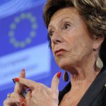 Τα Panama Papers ”καίνε” πρώην Επίτροπο της Κομισιόν