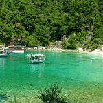 Θάσος: “Βουλιάζει” από τουρίστες