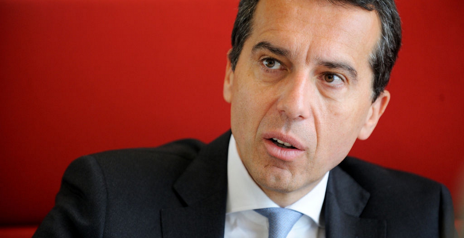 Κερν: Μέρκελ και Ζέεχοφερ διευθέτησαν τη διαφορά τους σε βάρος της Αυστρίας