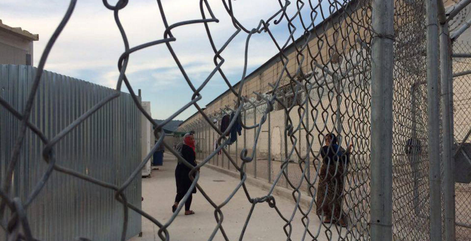 Χίος: Πετροπόλεμος και συγκρούσεις μεταξύ προσφύγων