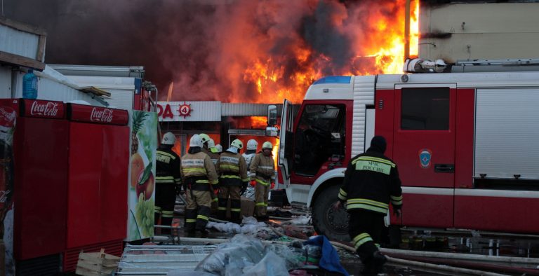 Νεκροί 8 Ρώσοι πυροσβέστες σε κατάσβεση φωτιάς