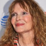 Ο γιος της Mia Farrow αυτοπυροβολήθηκε στον θώρακα!