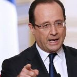 Διάλογος με tweets: Η Ριανά ρωτά τον Ολάντ για τη Unicef