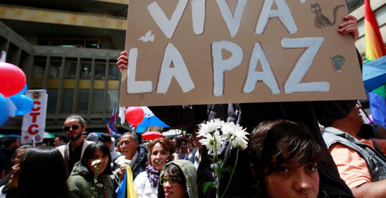 Κολομβία: Συμφωνία κυβέρνησης – ανταρτών για τέλος του εμφυλίου
