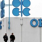 Αλ Φάλιχ: Κοντά σε συμφωνία για την μείωση της παραγωγής πετρελαίου ο ΟΠΕΚ