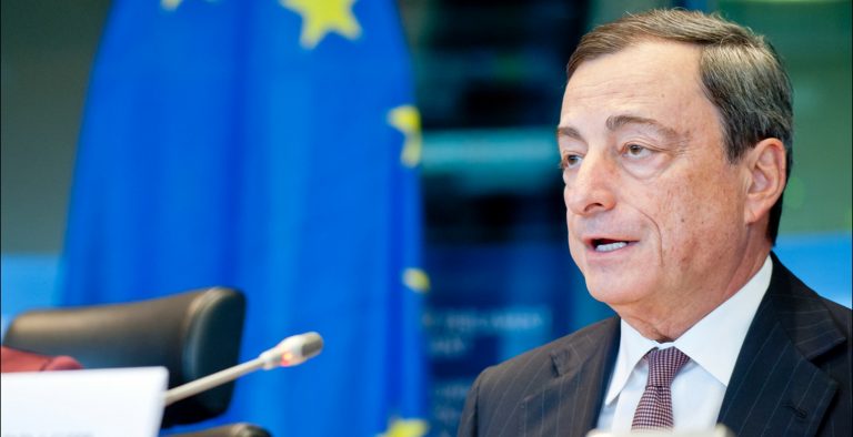Ντράγκι: Ανάπτυξη, αλλά πιο αργή στην ευρωζώνη