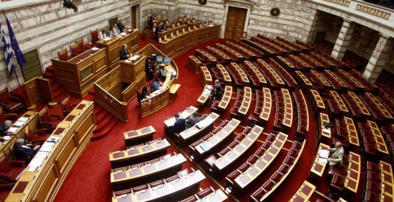 Επιτροπή Αναθεώρησης του Συντάγματος: Το άρθρο 3 για σχέσεις κράτους-Εκκλησίας στο επίκεντρο διαφωνιών
