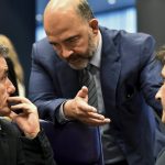 Ο Μοσκοβισί πιέζει για άμεση λύση στο ελληνικό χρέος