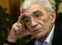 Ο Γιάννης Μπουτάρης απάντησε στα δημοσιεύματα για το νέο του σπίτι