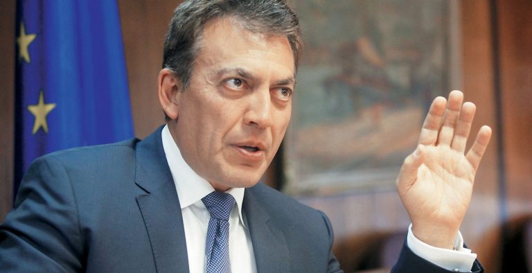 Βρούτσης: Ας κρατήσουμε μικρό καλάθι για το χρέος
