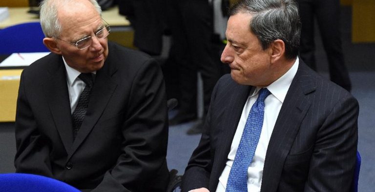 Ηχηρή παρέμβαση Σόιμπλε στην πολιτική Ντράγκι:  Αύξησε τώρα τα επιτόκια!