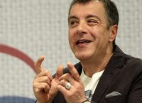 Θεοδωράκης: Είναι ώρα για επενδύσεις στην Ελλάδα, αλλά όχι ξεπούλημα