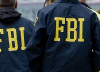 FBI: Πολλά ερωτηματικά μετά την απόλυση πράκτορα – Εμπλέκονταν στην υπόθεση Κλίντον