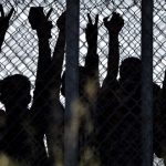 Μόρια: Θύμα βιασμού από πρόσφυγες ένας 16χρονος