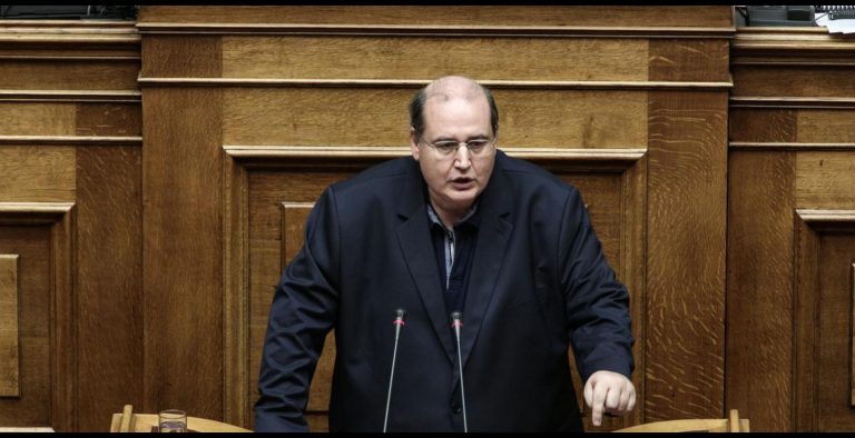 Φίλης: Οι αλλαγές στα θρησκευτικά θα προχωρήσουν
