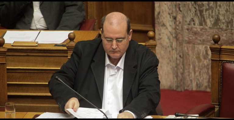 Ανένδοτος ο Φίλης για τα Θρησκευτικά