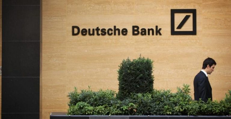 Στις ΗΠΑ στελέχη της Deutsche Bank
