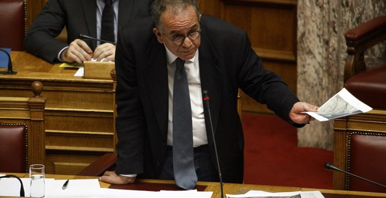 Μουζάλας: Δε φεύγουν μαζικά οι πρόσφυγες