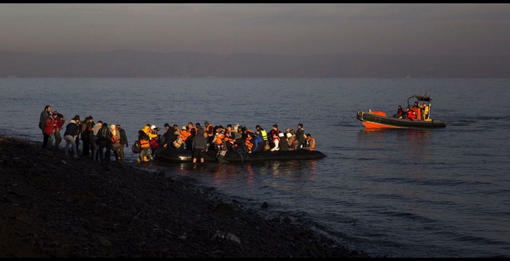 Διάσωση δεκάδων προσφύγων στη Χίο