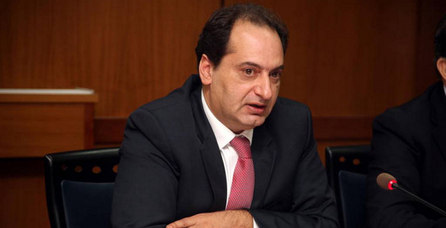 Σπίρτζης μαινόμενος κατά ΤΑΙΠΕΔ για καθυστερήσεις σε διαγωνισμούς