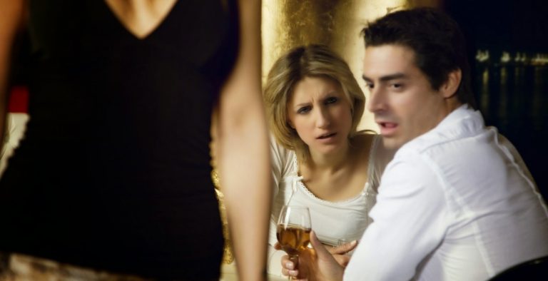 Μάθε ποια ΖΩΔΙΑ κάνουν παράλληλες σχέσεις!