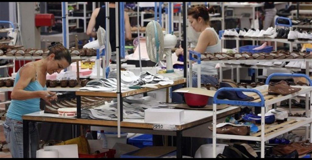 Σημαντικό πλήγμα στην οικονομία λόγω μεταποίησης
