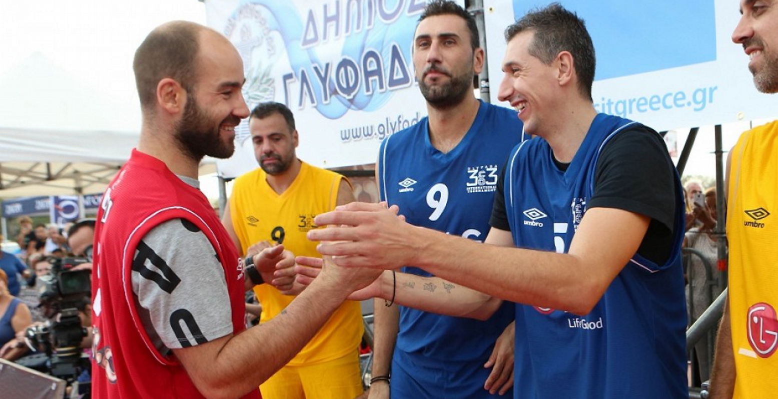 Ο Σπανούλης υπέγραψε αυτόγραφο σε φανέλα του Παναθηναϊκού