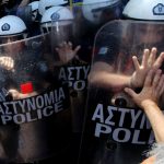 Πεδίο μάχης το κέντρο: Έριξαν χημικά στους συνταξιούχους!