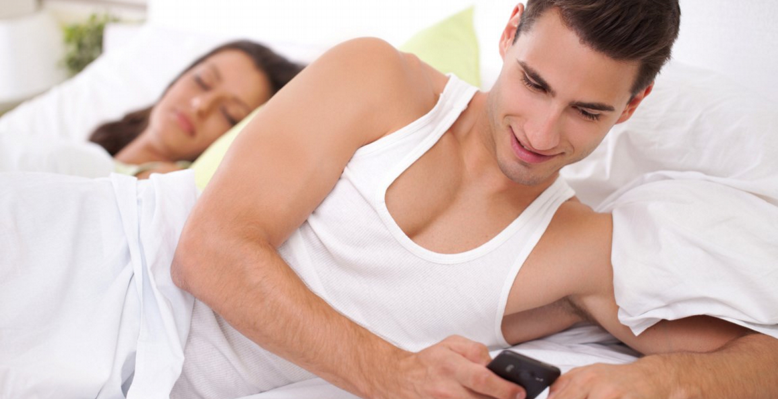 Παράλληλες σχέσεις και ζώδια: Πόσο εύκολα… υποκύπτουν;