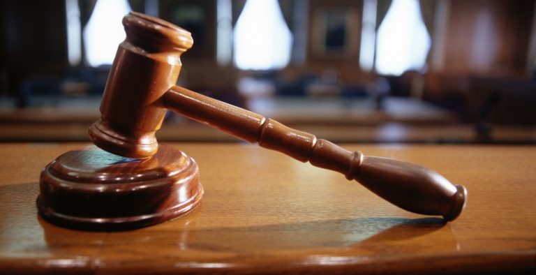 Αναδρομική επιστροφή χρημάτων στους δικαστικούς, έως 15.000 ευρώ