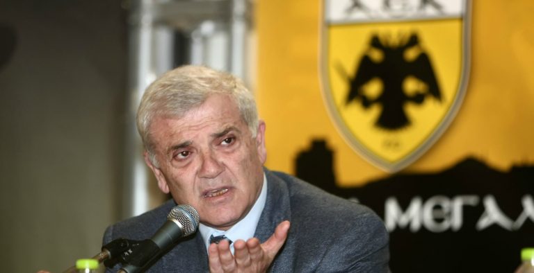 Επίθεση της ΑΕΚ στον Περέιρα για τον ξένο διαιτητή: “Προσβάλλεις το ποδόσφαιρο”