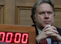 Σε Γερμανία, Μ. Βρετανία και Σ. Αραβία ο Κατρούγκαλος