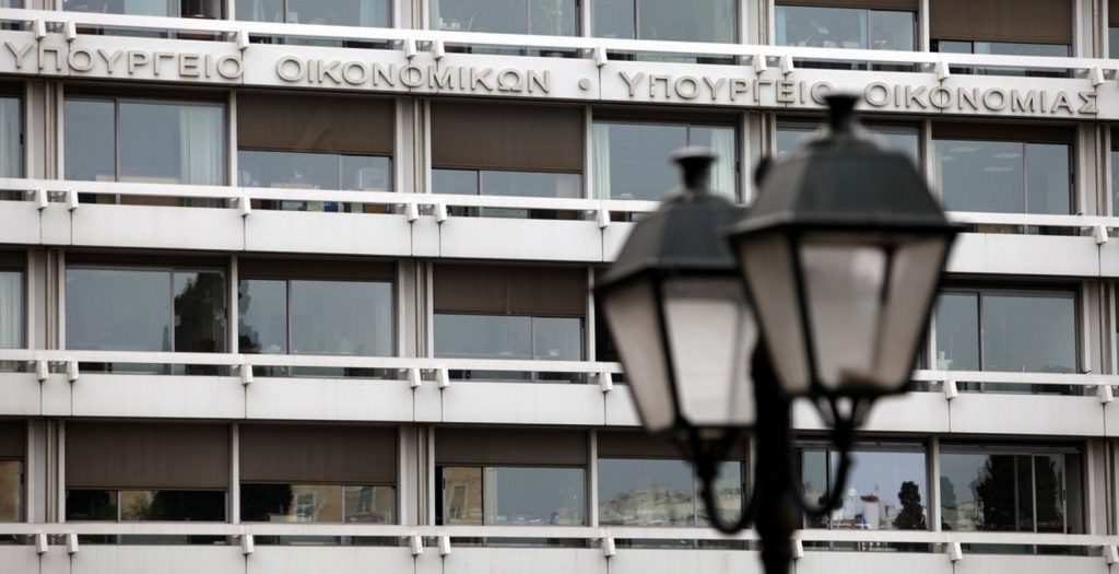 “Πάρτι” στο ΥΠΟΙΚ με τα έσοδα Σεπτεμβρίου