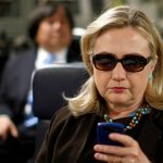 “Μπλόφα” με τα wikileaks ή μπελάδες για την Κλίντον;