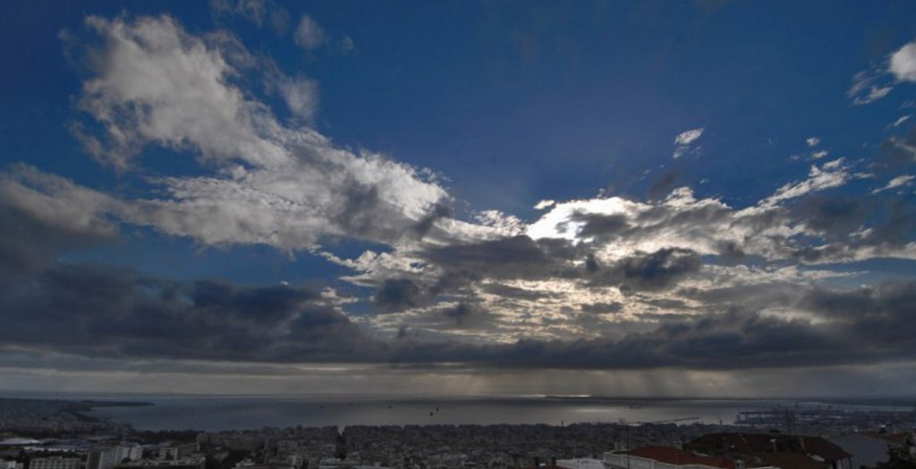 Καιρός: Μικρή επιδείνωση από το βράδυ της Τετάρτης