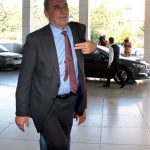 Νίπτει τας χείρας του ο Σταθάκης για το “ναυάγιο” στην πώληση του ΔΕΣΦΑ