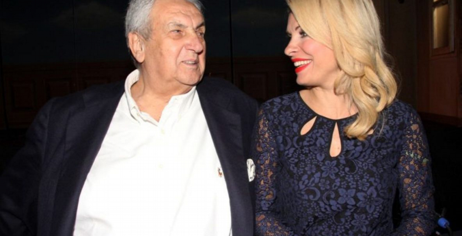 “Χείμαρρος” ο Κοντομηνάς στο πλατό της Ελένης: Παππά, τα κανάλια δεν πωλούνται σε τρίτους!